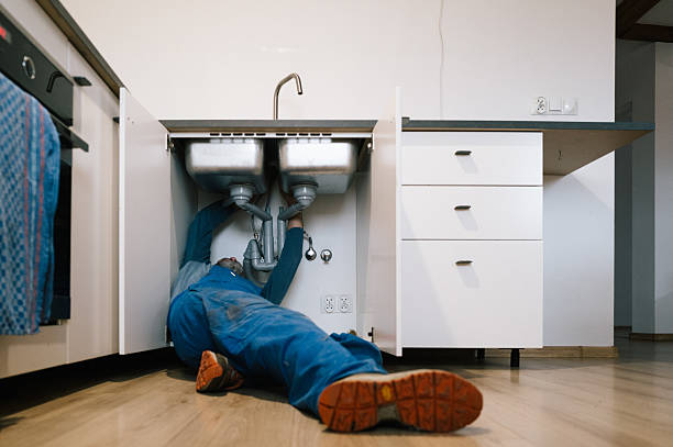 Professional Leak Detection technician working in Granbury, TX